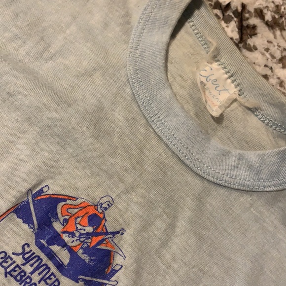 VINTAGE VAN HALEN TSHIRT - Picture 3 of 4